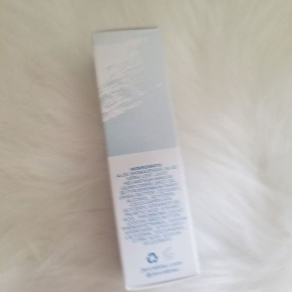 Jecca Blac Hydrate Primer 20ml - Picture 4 of 5